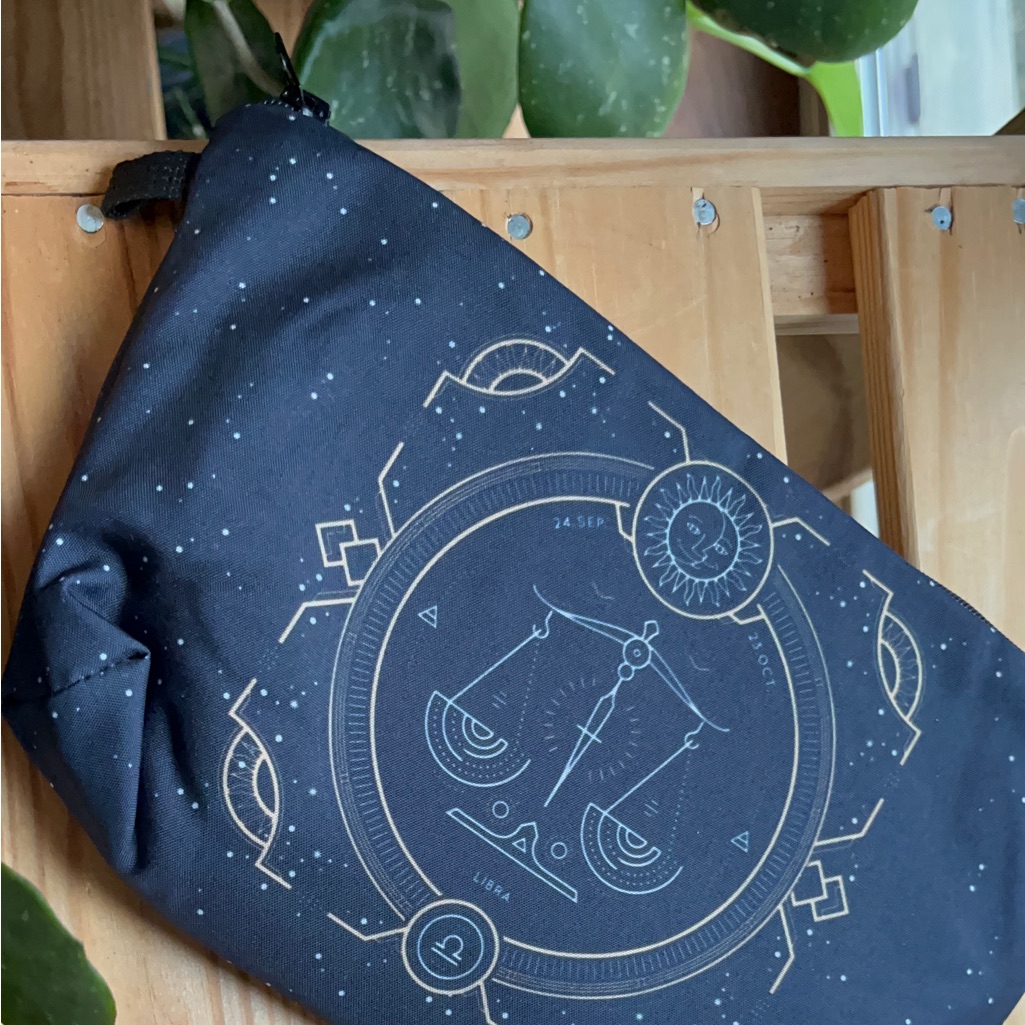 Libra Pouch